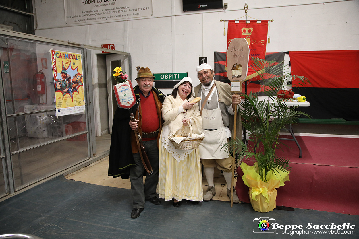 VBS_4308 - Investitura Re Peperone e Bela Povronera Carnevale di Carmagnola 2024.jpg